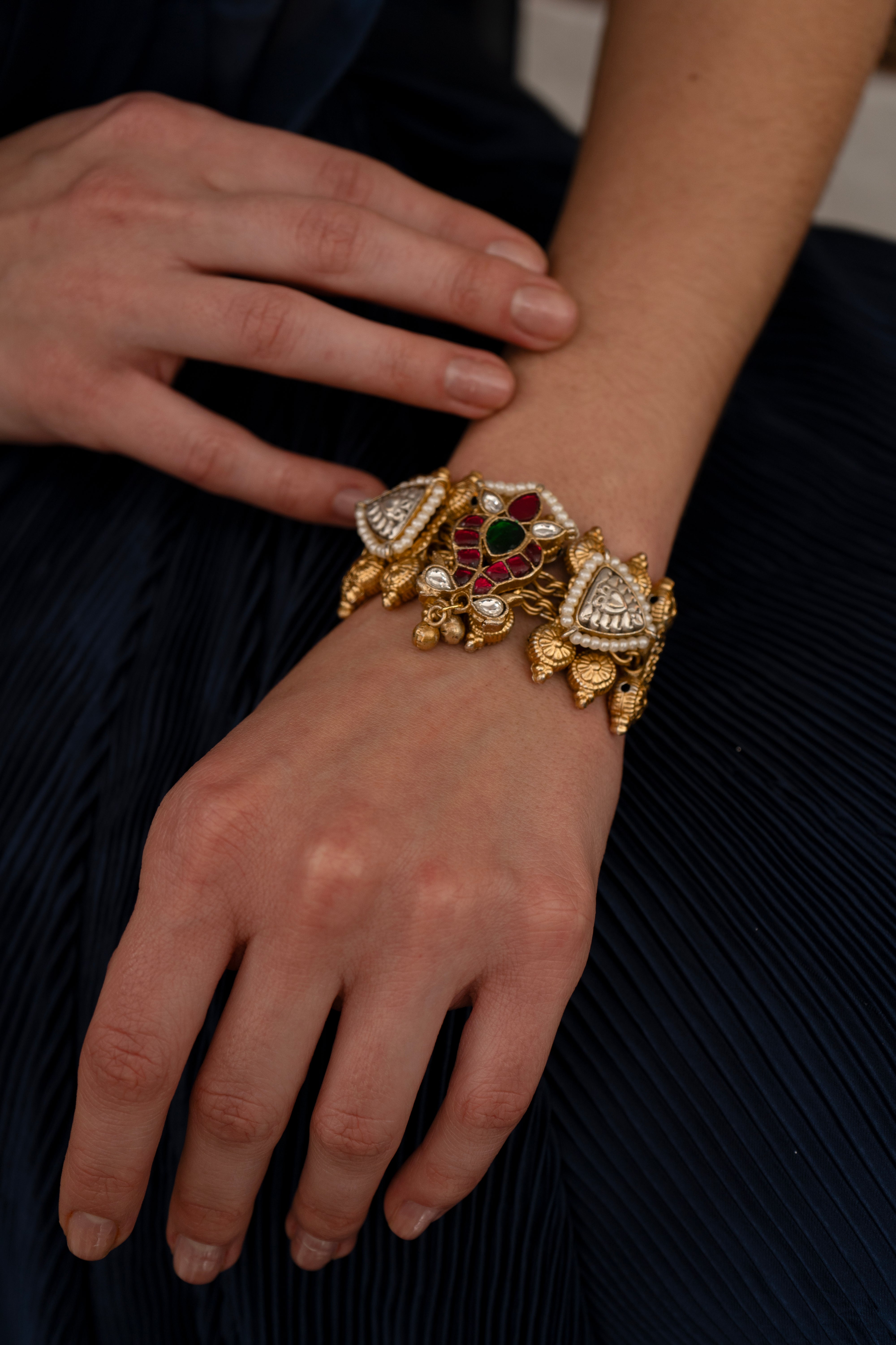 Sunaina jadau Bracelet (Adjustable)